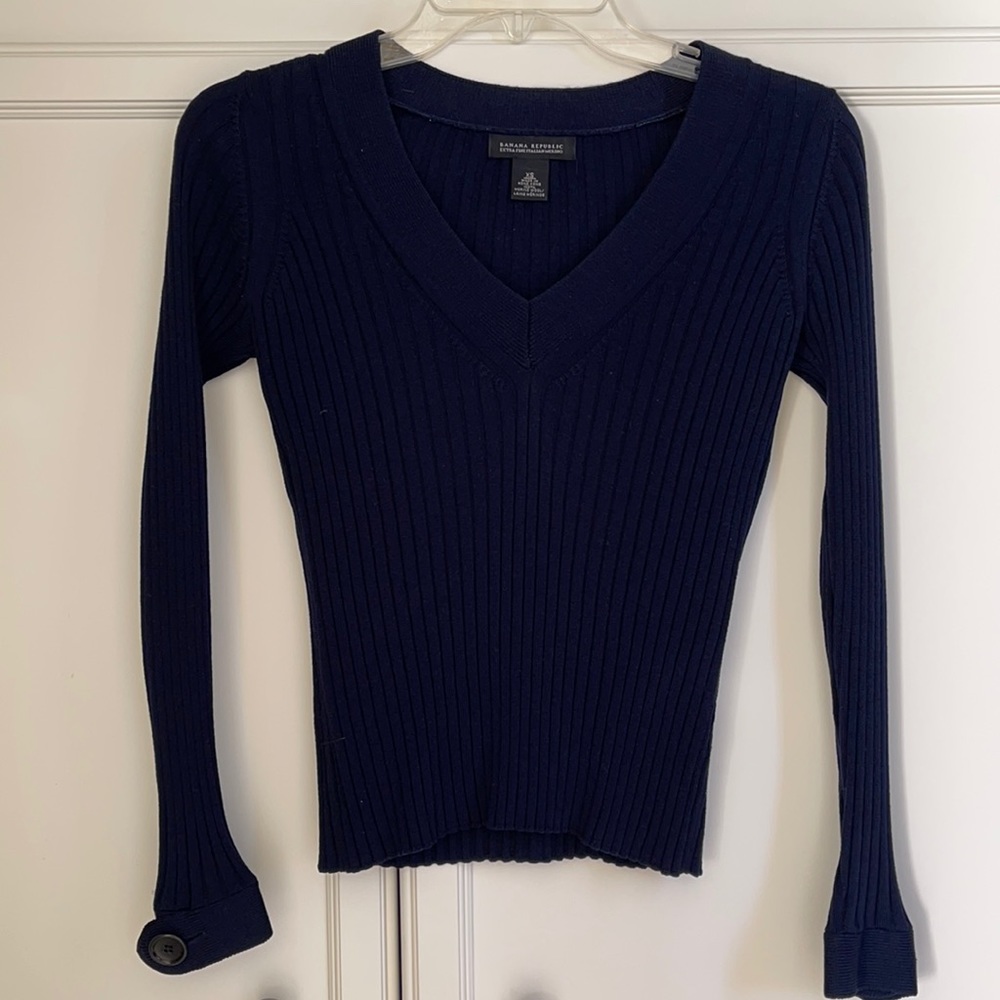 Banana Republic sweater XS ribbed v-neck wool EUC 💙